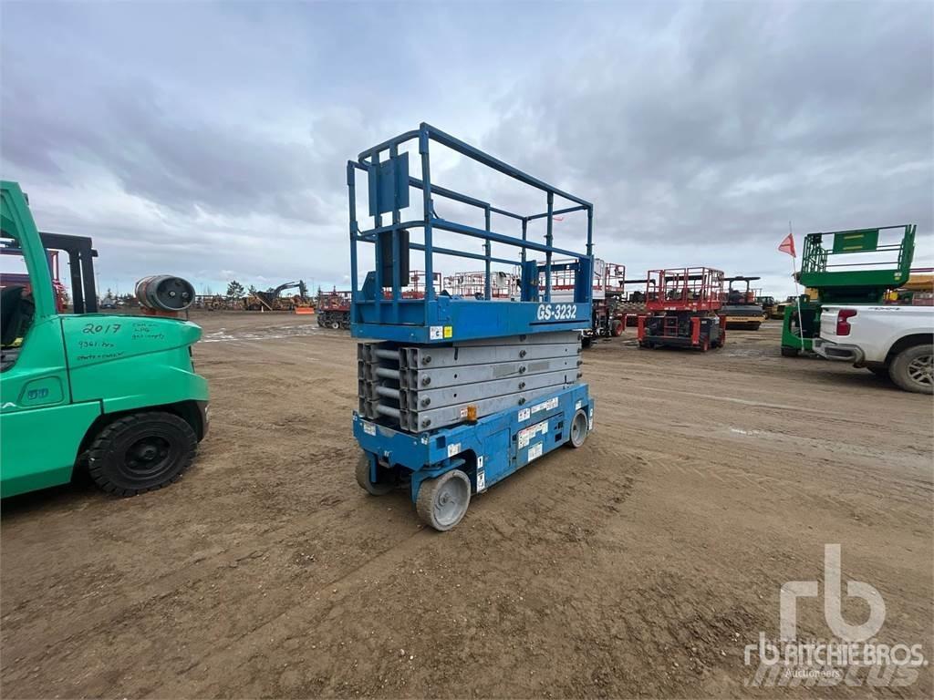 Genie GS3232 Scissor Lifts