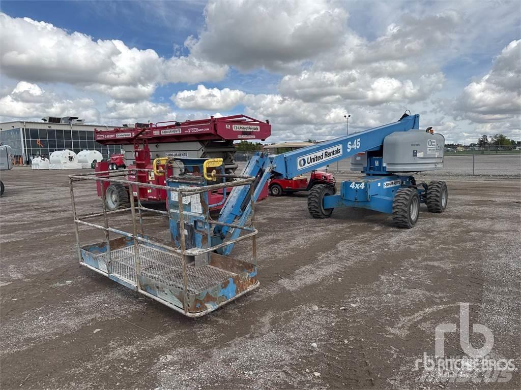 Genie S45 Articulated boom lifts