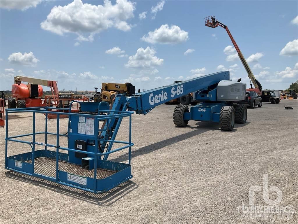 Genie S85 Articulated boom lifts