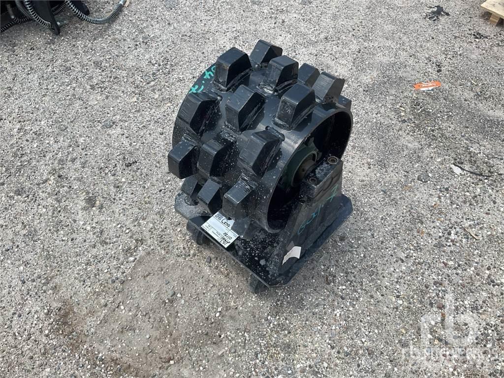  GIYI GY-W307 Waste / Recycling & Quarry Attachments