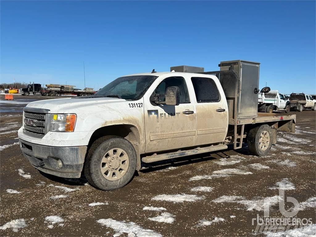 GMC C3500HD Flatbed Trucks