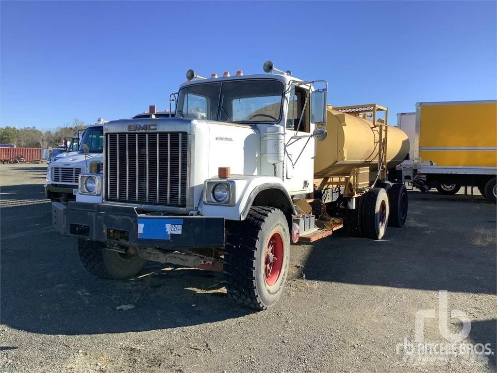 GMC GENERAL Tank Trucks