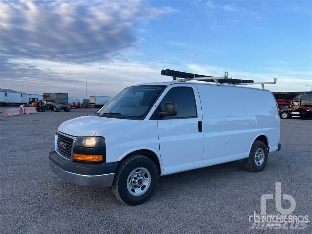 GMC SAVANA 2500 Reefer Trucks
