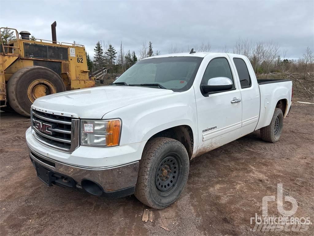 GMC SIERRA 1500 Pickup Trucks