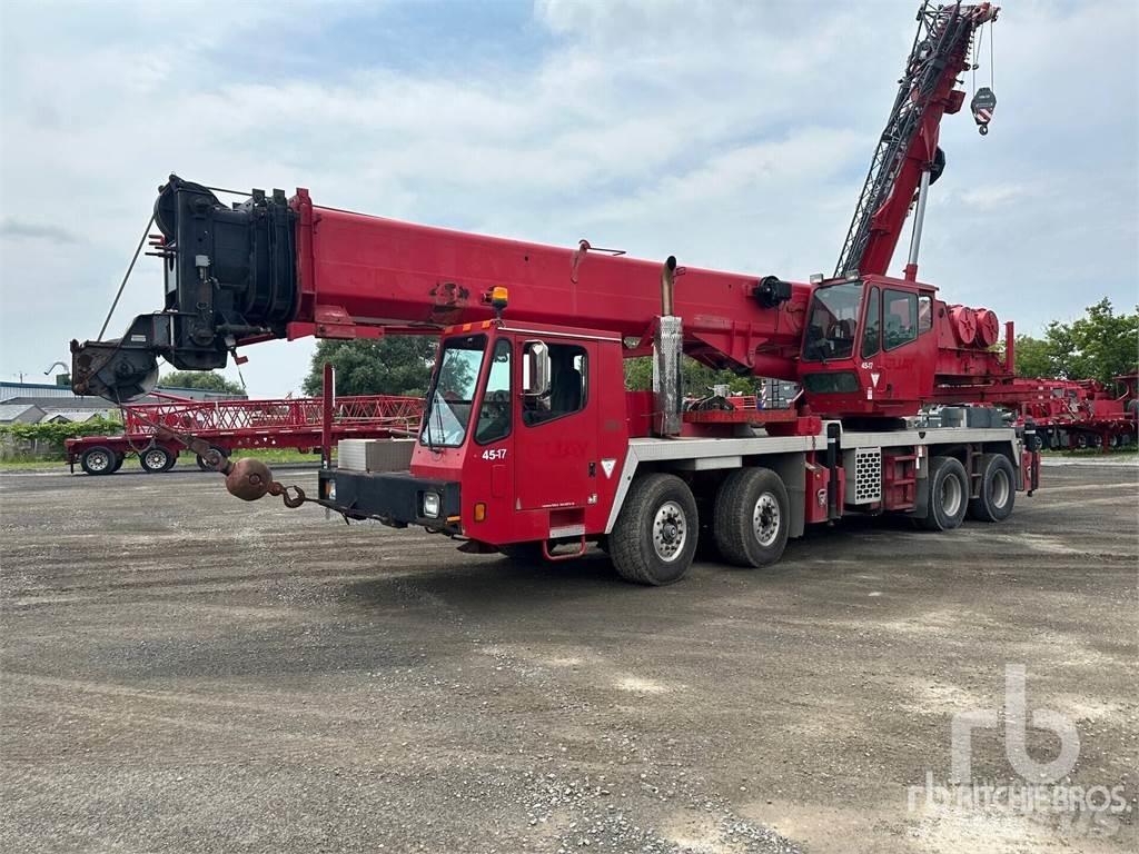 Grove TMS700E Mobile and all terrain cranes