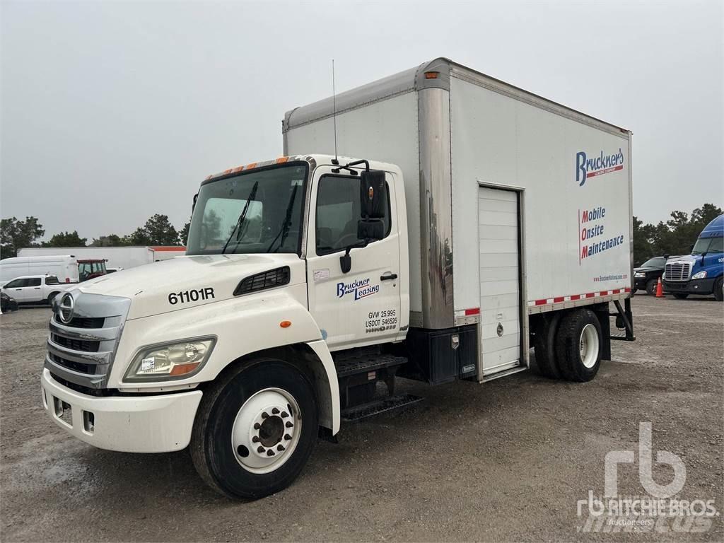 Hino 268 Work Trucks / Municipal