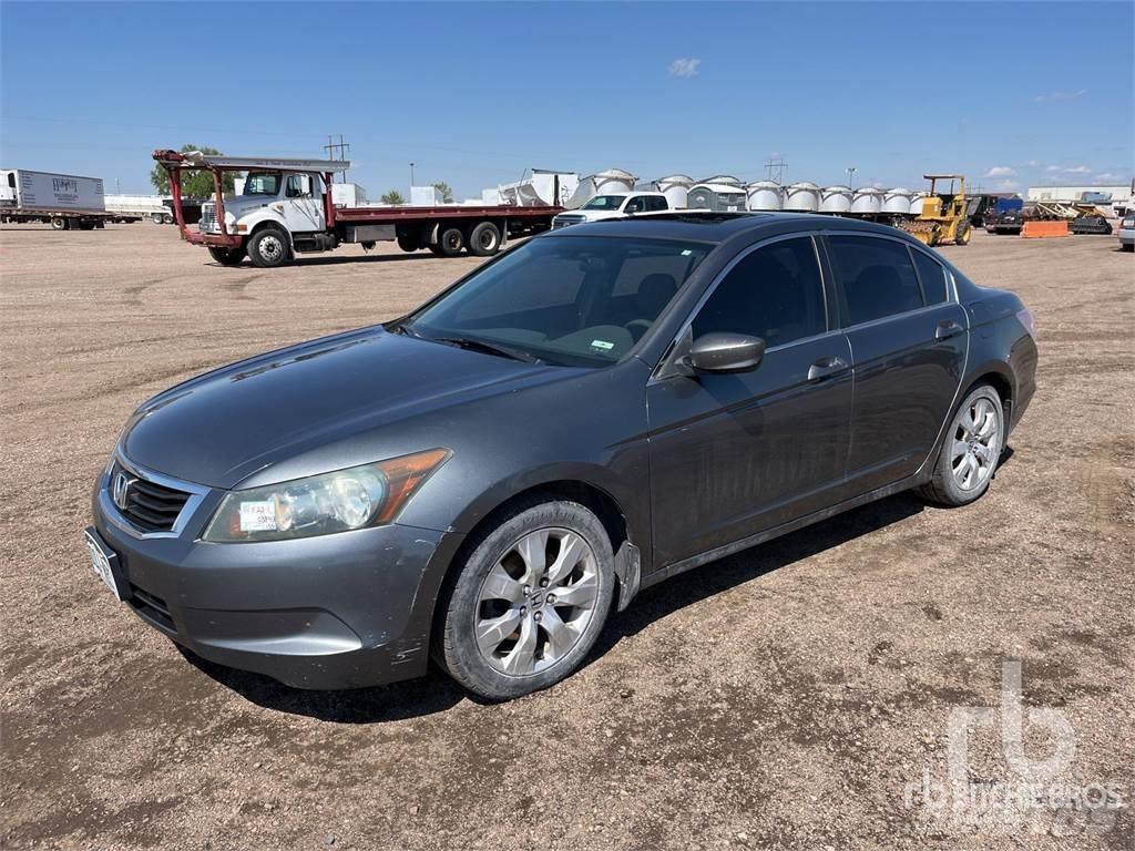 Honda ACCORD Automobiles / SUVS