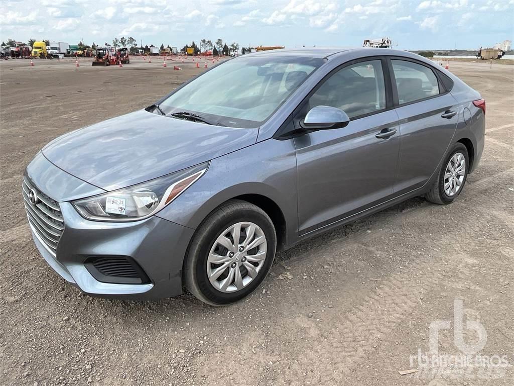 Hyundai ACCENT Automobiles / SUVS