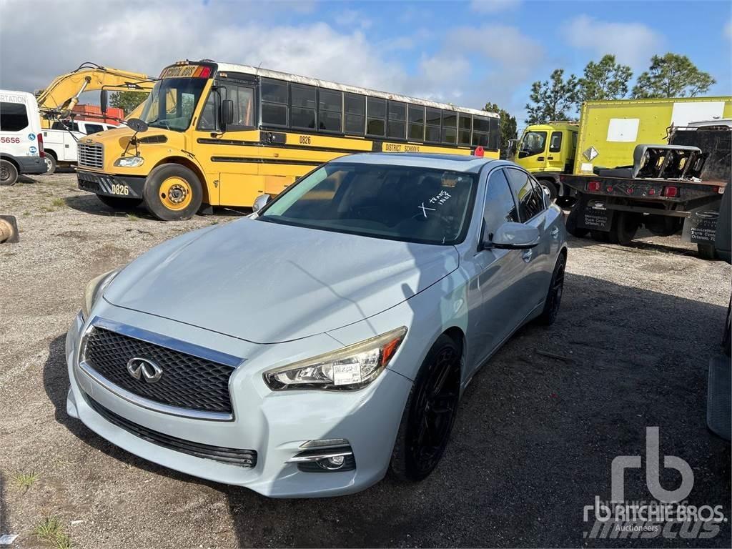 Infiniti Q50 Automobiles / SUVS