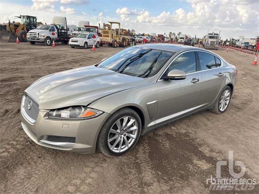 Jaguar XF Automobiles / SUVS