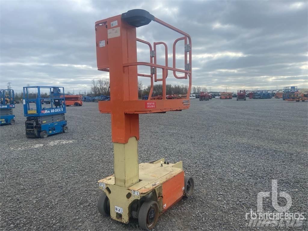 JLG 1230ES Articulated boom lifts