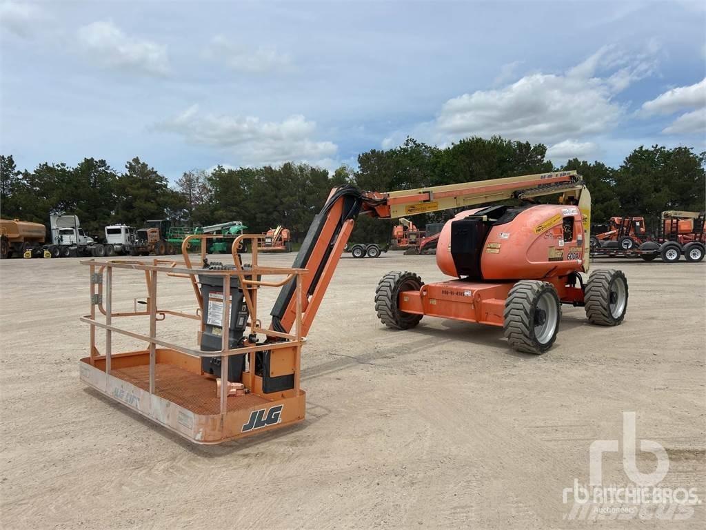 JLG 600AJ Articulated boom lifts