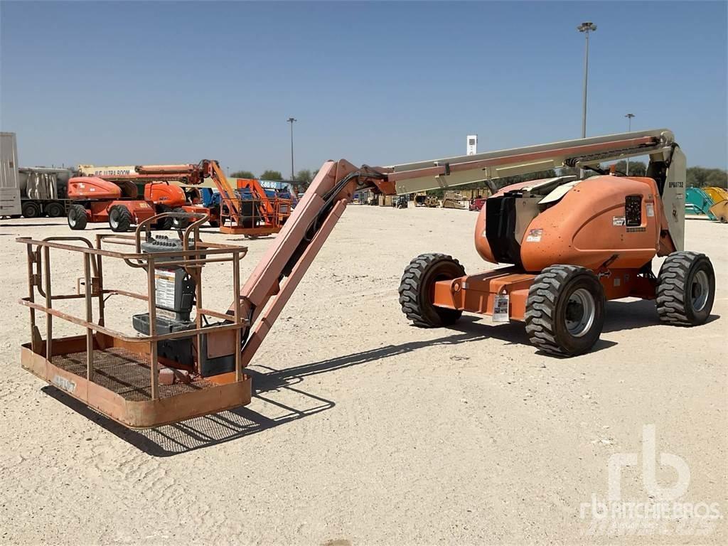 JLG 600AJ Articulated boom lifts