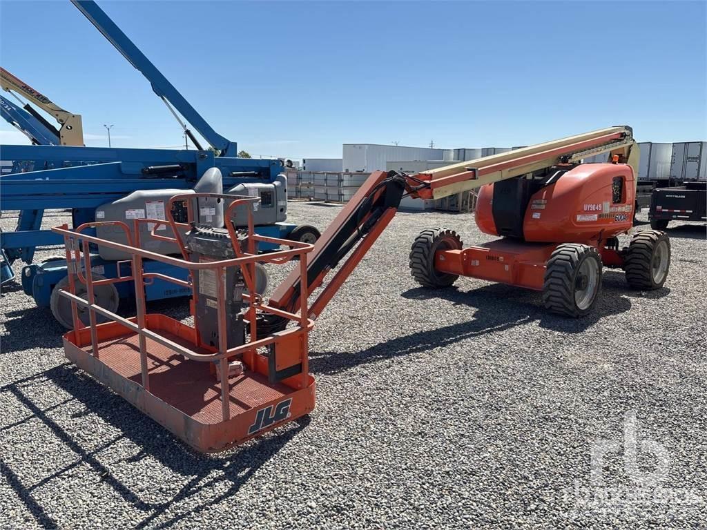 JLG 600AJ Articulated boom lifts