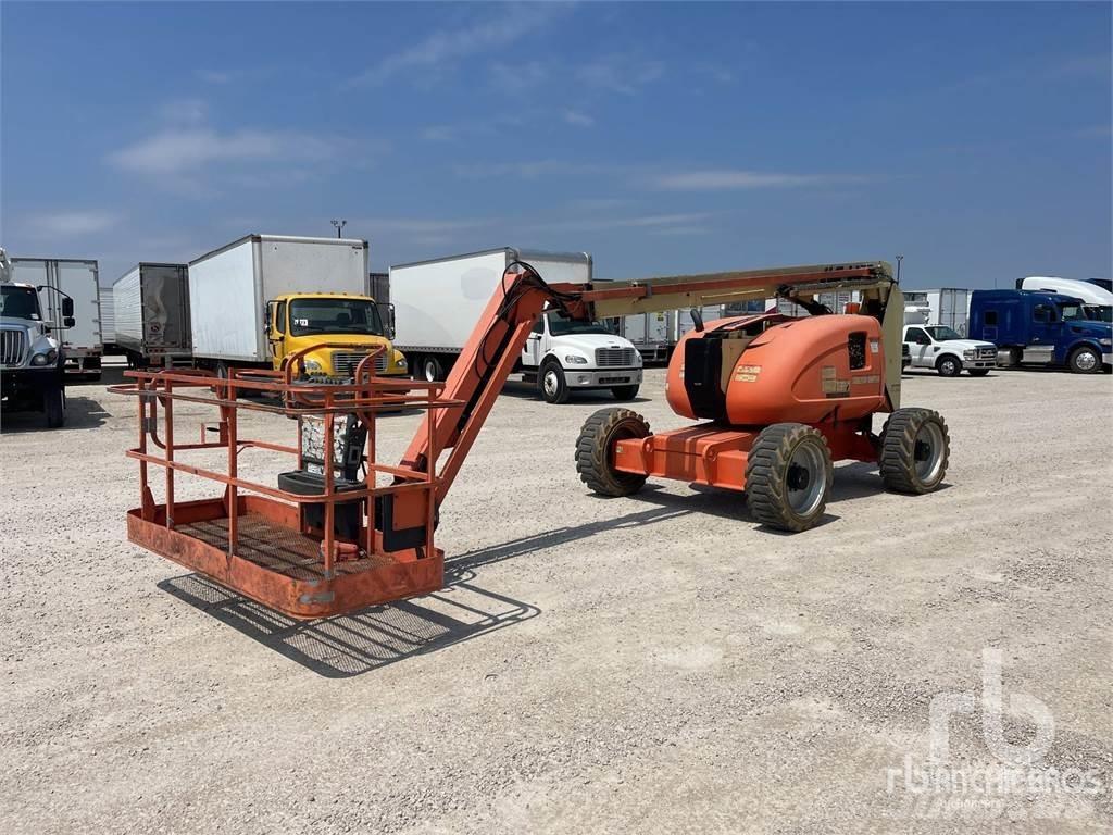 JLG 600AJ Articulated boom lifts
