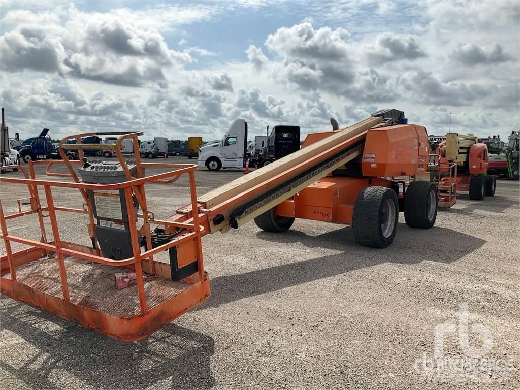 JLG 600S Articulated boom lifts