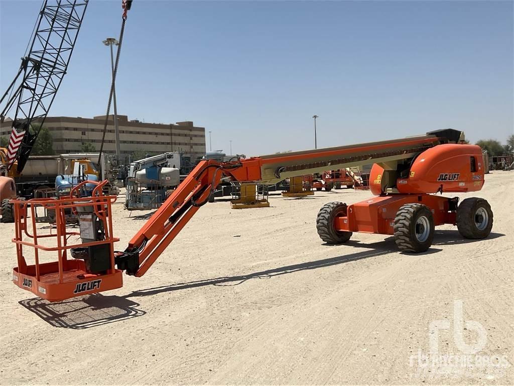 JLG 660SJ Articulated boom lifts