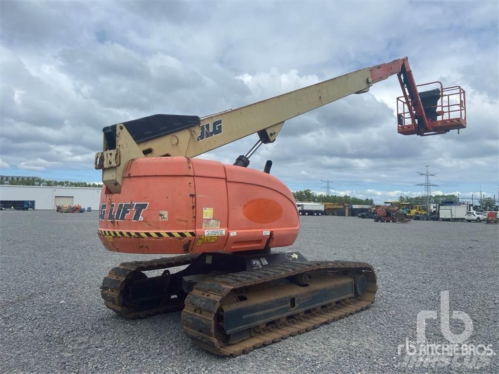 JLG 660SJCG Articulated boom lifts