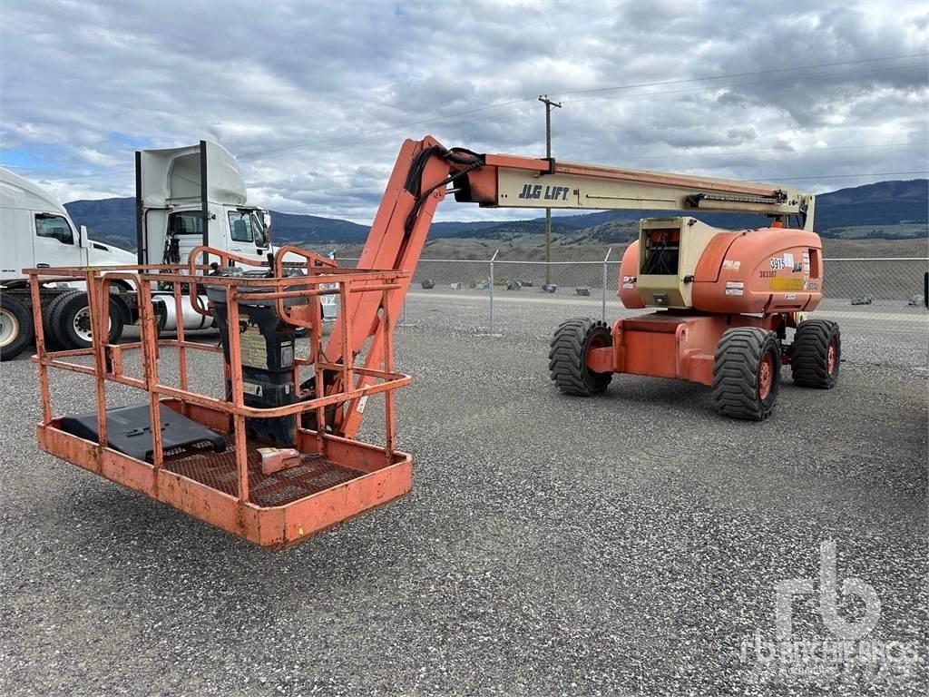 JLG 800 AJ Articulated boom lifts