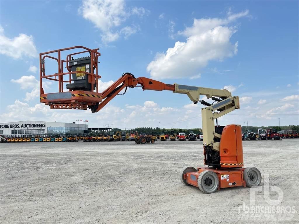 JLG E300 AJP Articulated boom lifts