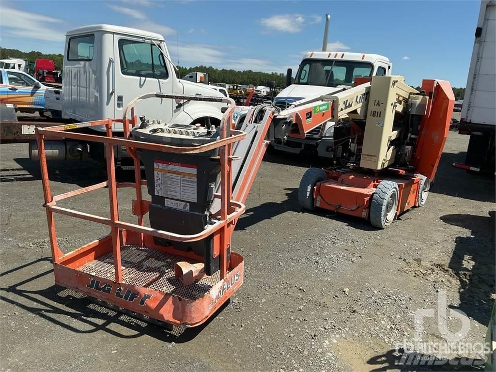 JLG E300AJP Articulated boom lifts