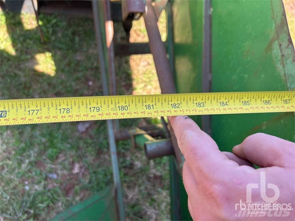 John Deere 215 Harvester Headers