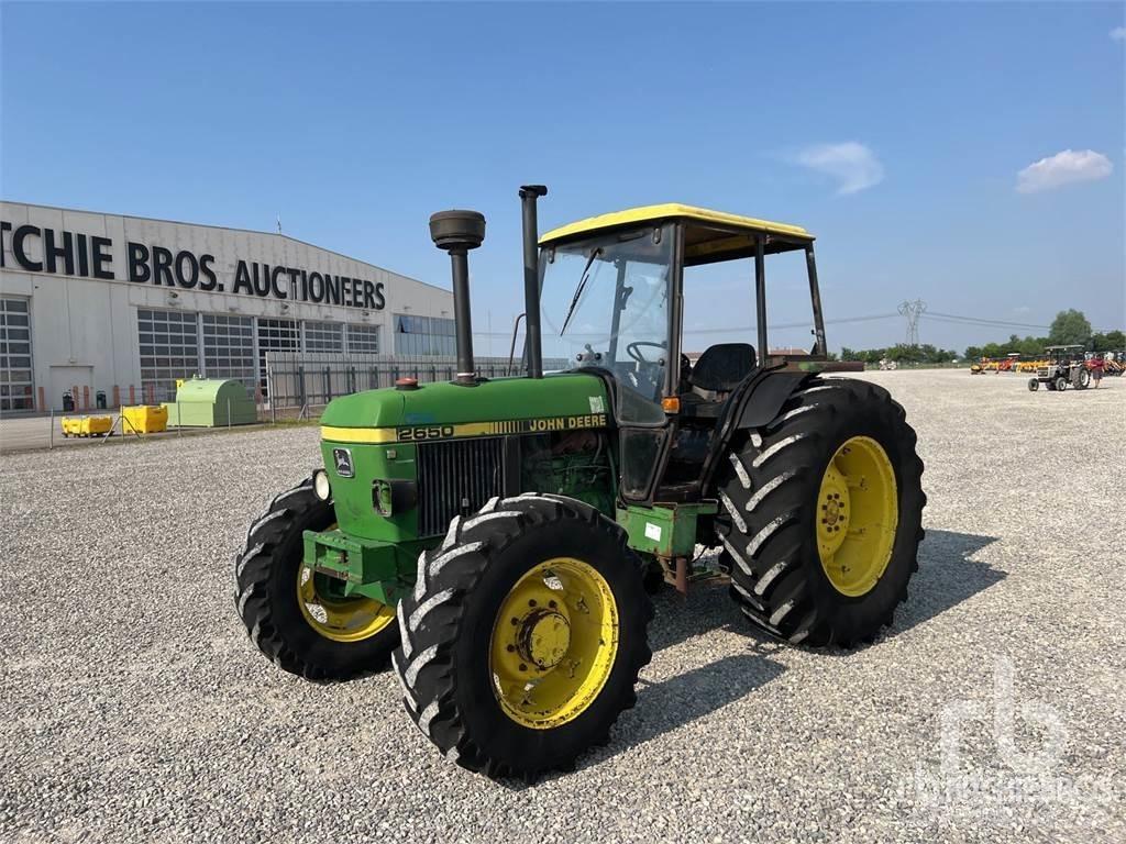 John Deere 2650 Tractors
