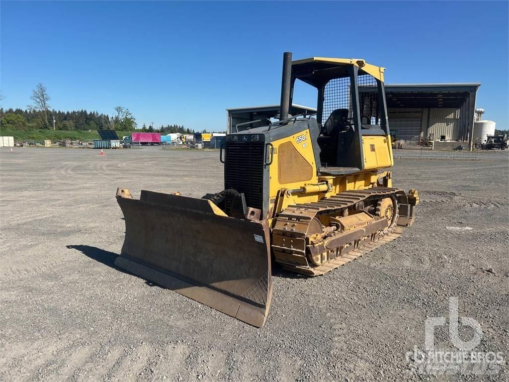 John Deere 650J Crawler dozers