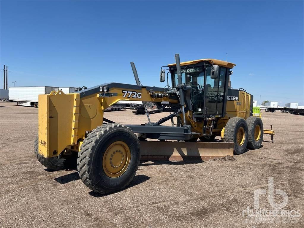 John Deere 772G Motor Graders