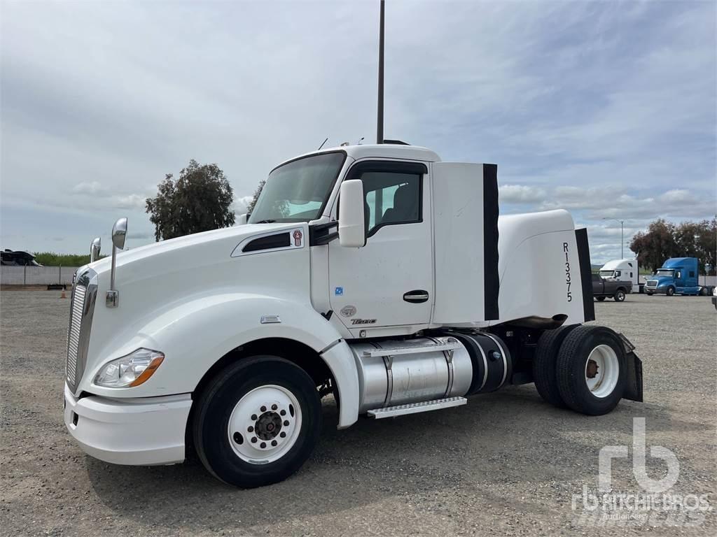 Kenworth T-680 Conventional Trucks / Tractor Trucks