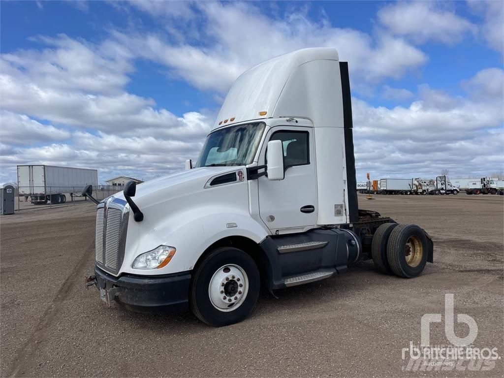 Kenworth T660 Conventional Trucks / Tractor Trucks