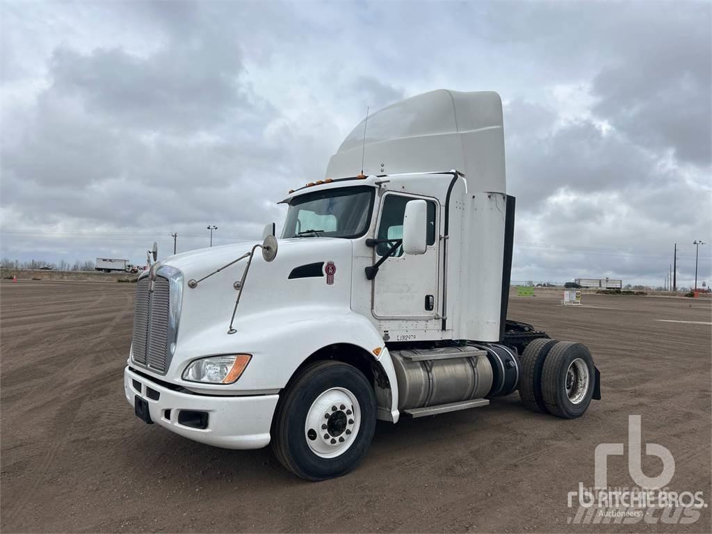 Kenworth T660 Conventional Trucks / Tractor Trucks