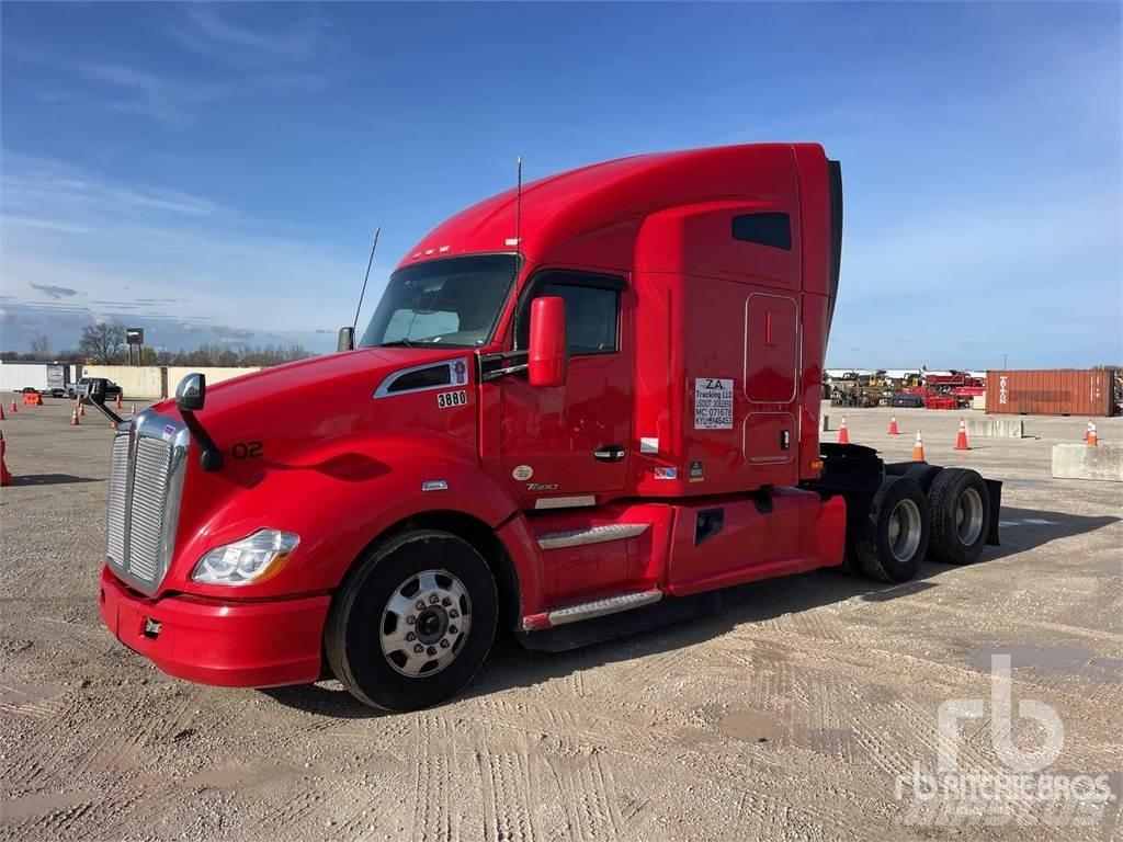 Kenworth T680 Conventional Trucks / Tractor Trucks