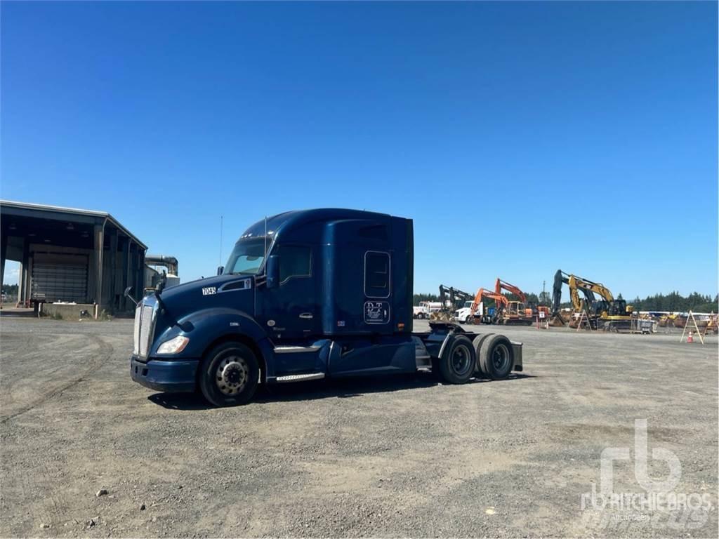 Kenworth T680 Conventional Trucks / Tractor Trucks