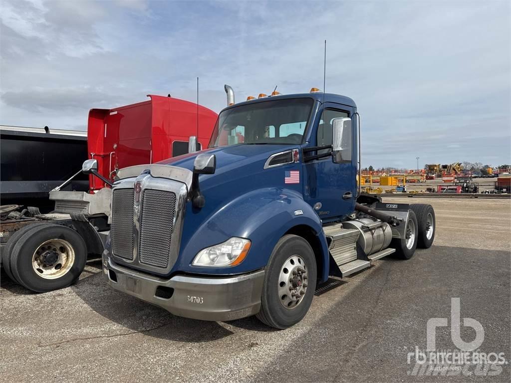 Kenworth T680 Conventional Trucks / Tractor Trucks