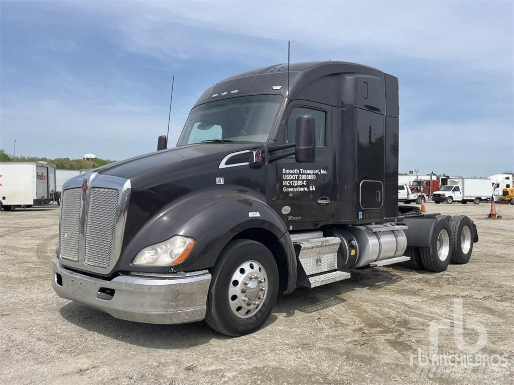 Kenworth T680 Conventional Trucks / Tractor Trucks