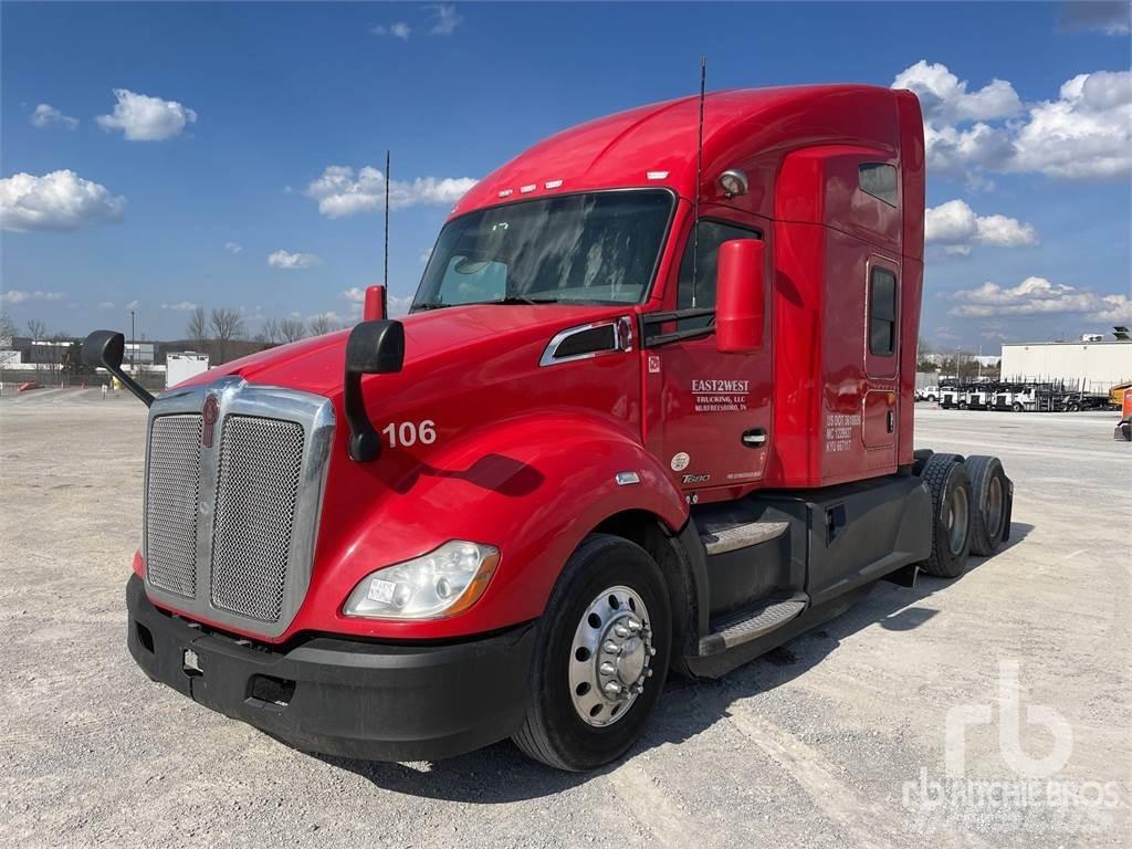 Kenworth T680 Conventional Trucks / Tractor Trucks