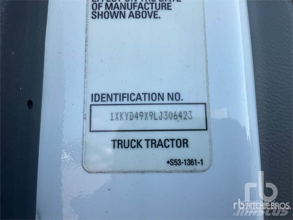 Kenworth T680 Conventional Trucks / Tractor Trucks