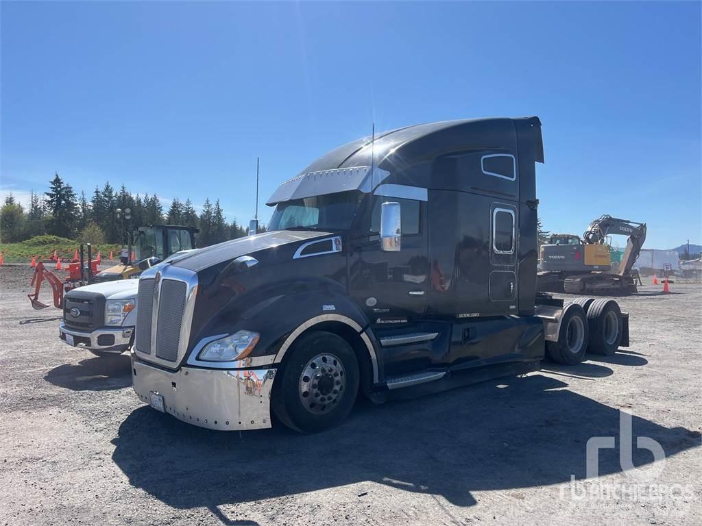 Kenworth T680 Conventional Trucks / Tractor Trucks