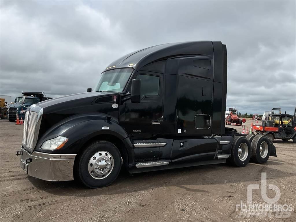Kenworth T680 Conventional Trucks / Tractor Trucks