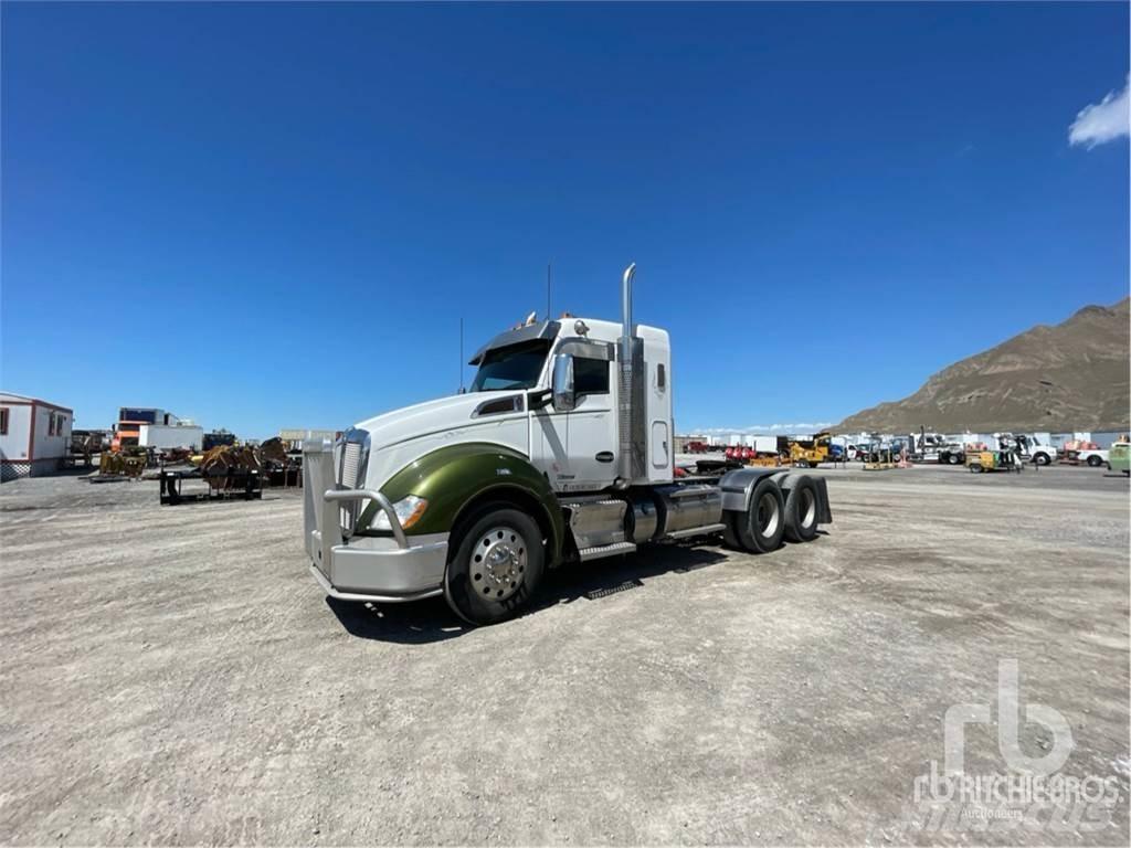 Kenworth T680 Conventional Trucks / Tractor Trucks