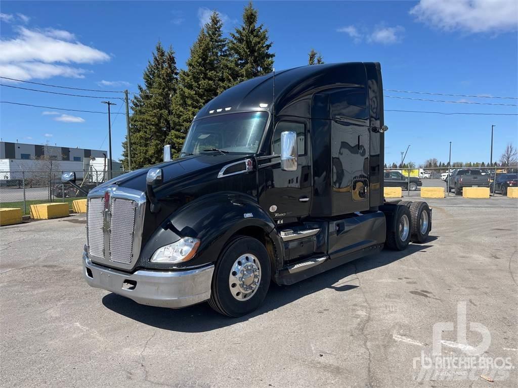 Kenworth T680 Conventional Trucks / Tractor Trucks