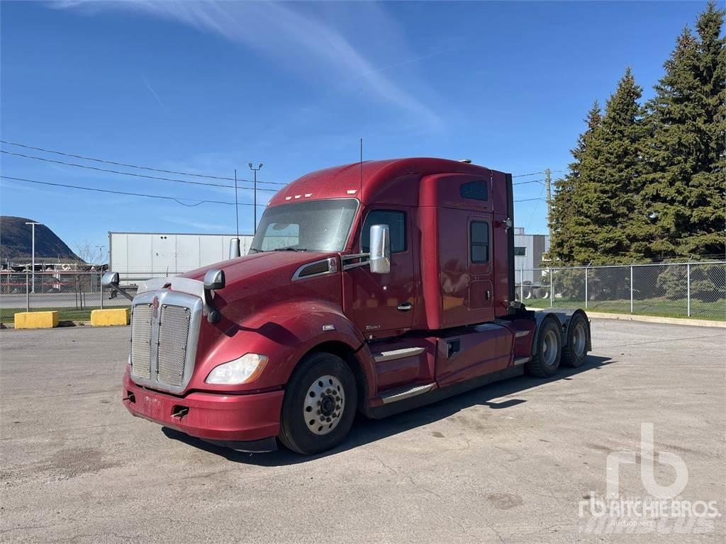 Kenworth T680 Conventional Trucks / Tractor Trucks