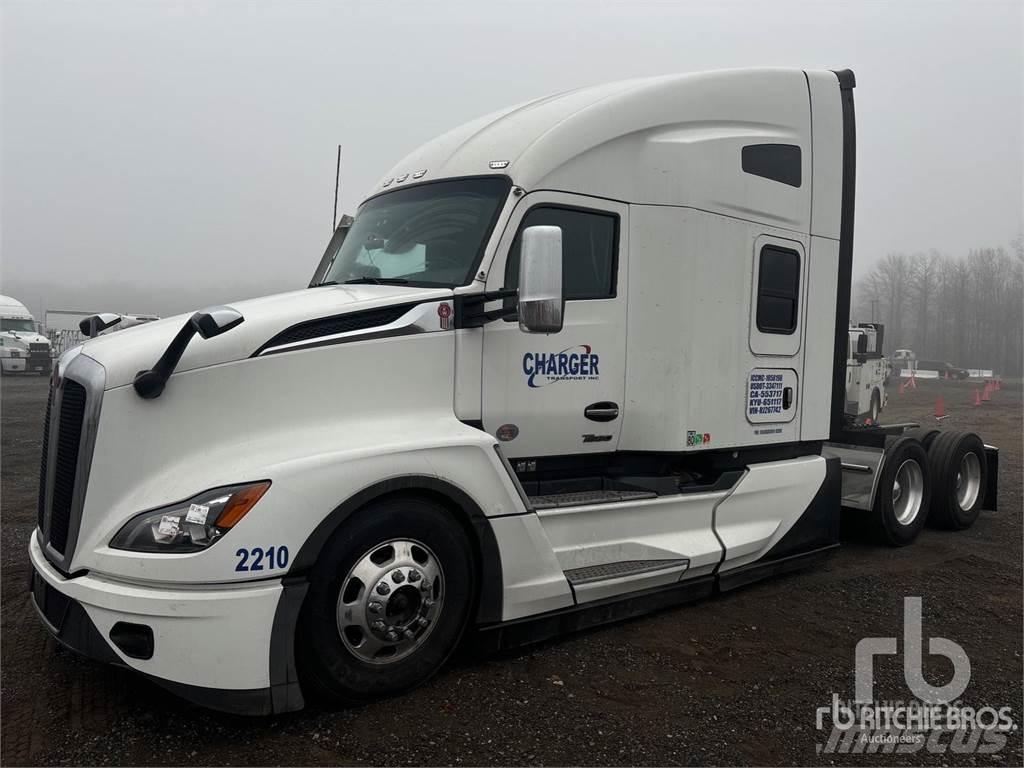 Kenworth T680 Conventional Trucks / Tractor Trucks