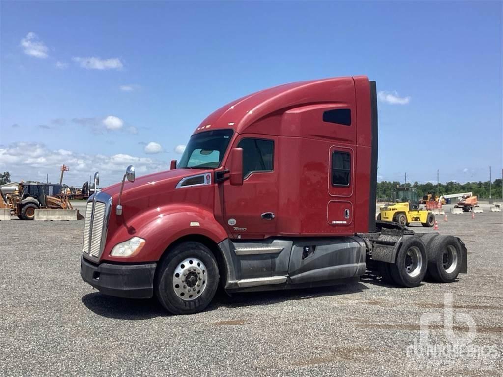 Kenworth T680 Conventional Trucks / Tractor Trucks