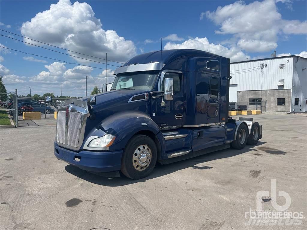 Kenworth T680 Conventional Trucks / Tractor Trucks