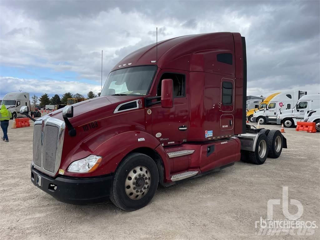 Kenworth T680 Conventional Trucks / Tractor Trucks