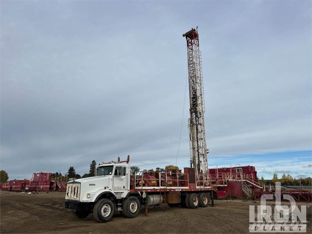 Kenworth T800 Digger Derricks trucks