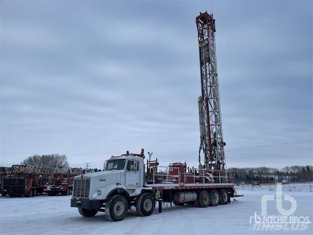 Kenworth T800 Digger Derricks trucks