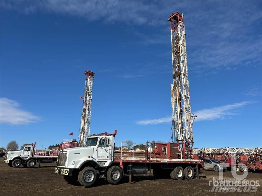 Kenworth T800 Digger Derricks trucks